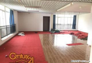 高新区汇金城市A座152平米精装修端头好房超便宜6800元租 - 昆明28生活网 km.28life.com